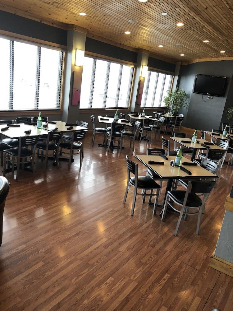 Hotel Ramada By Wyndham North Platte