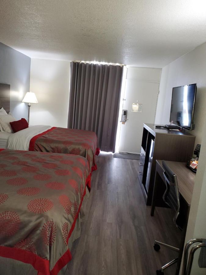 Ramada By Wyndham Hotel North Platte